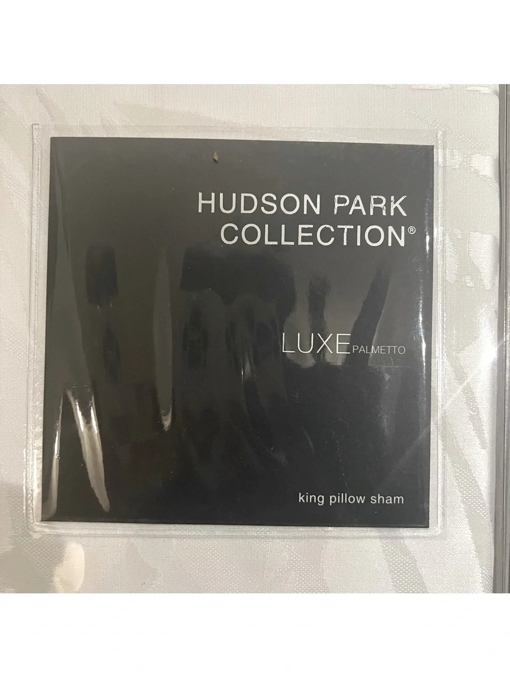 Hudson Park Palmetto Silk Blend Queen Duvet Cover + 2-Pillow Shams in White NWT